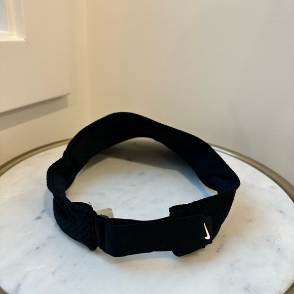 Nike Perforated Dri-fit Visor - Picture 3 of 4